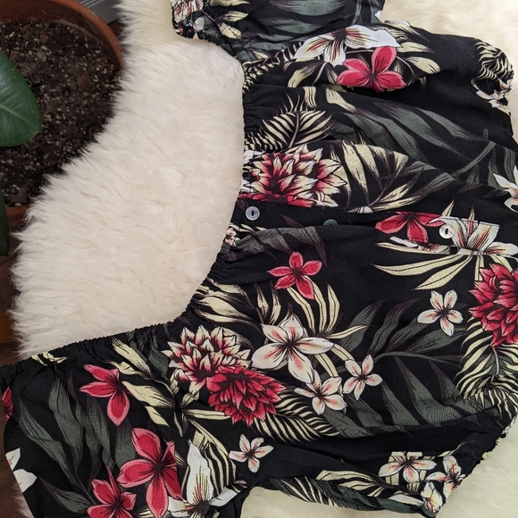 Tropical Crop Pinup Peasant Top (L/XL) - Picture 4 of 6